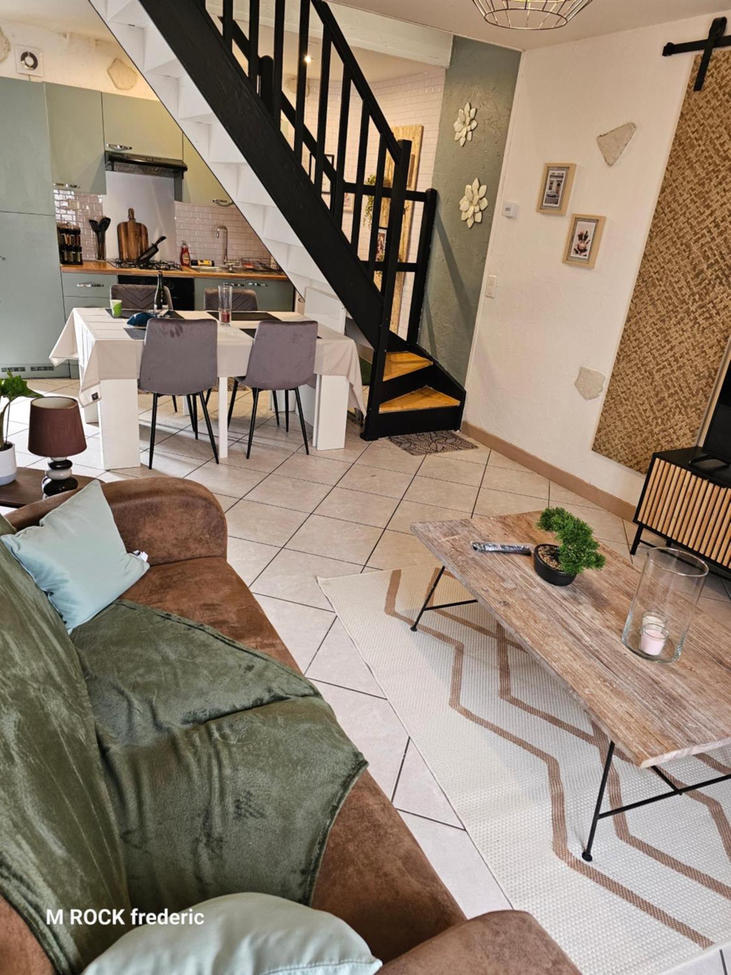 Maison De Ville Avec Jardin Privatif Nevers Kültér fotó