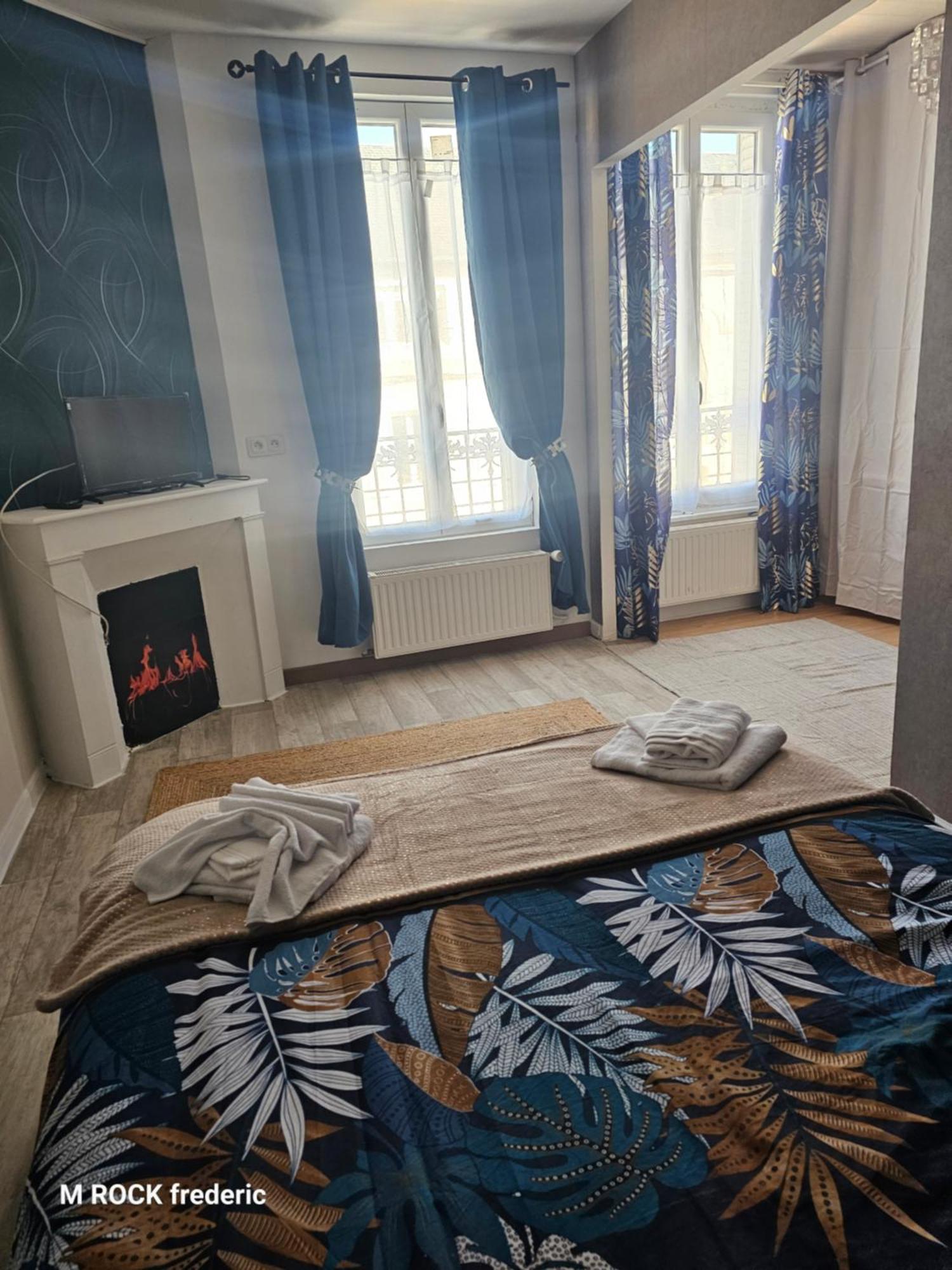 Maison De Ville Avec Jardin Privatif Nevers Kültér fotó